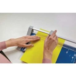 Dahle® Dahle 507 Rotary Cutter 9 Dahle® Dahle 507 Rotary Cutter -Pebeo Sales Store Dahle507RotaryCutter 3